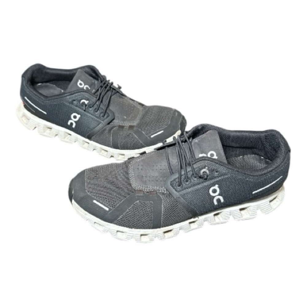 On Cloud 5 Men's Black and White Athletic Running Shoes Size 7.5